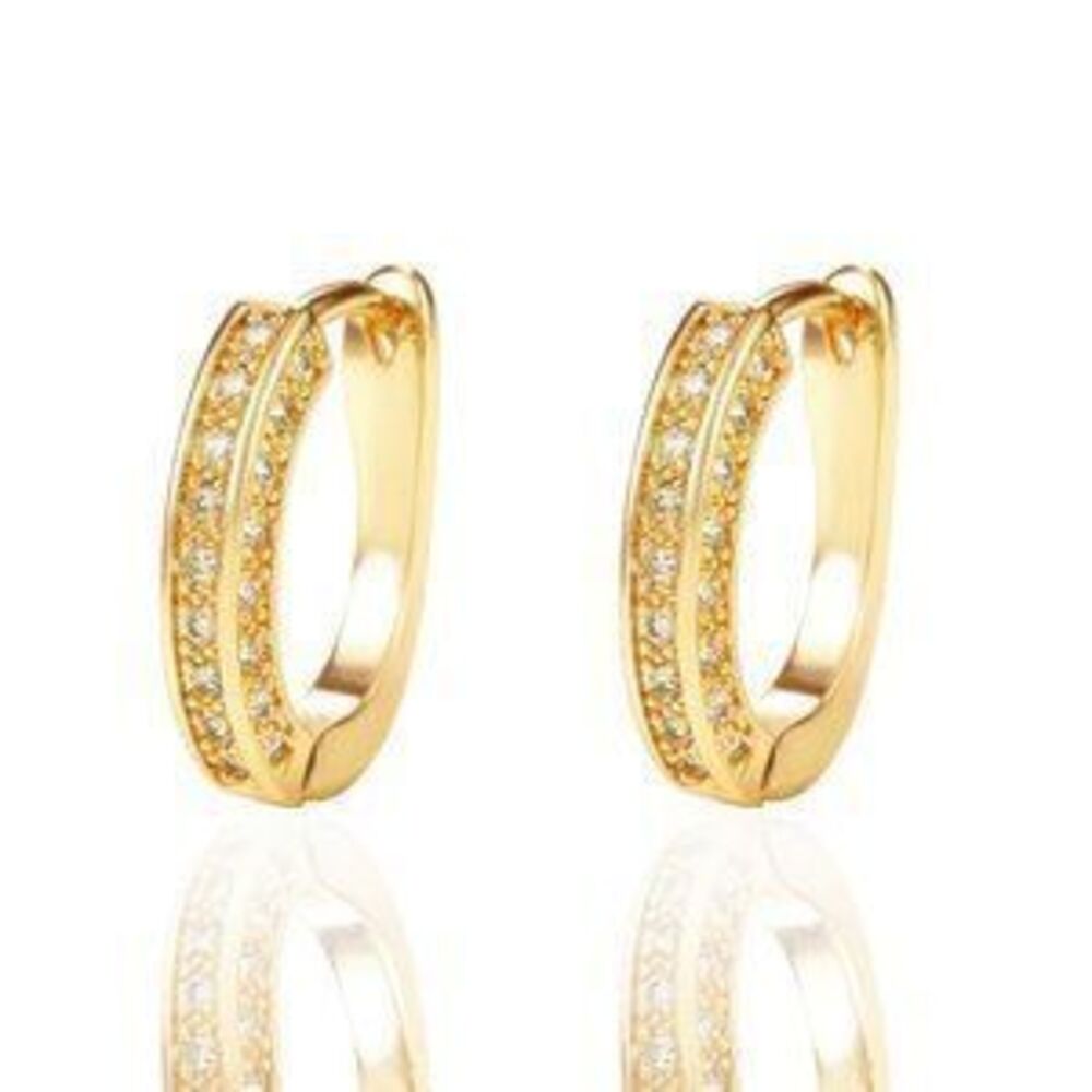*NEW 18K Yellow Gold Diamond Oval Hoop Earrings